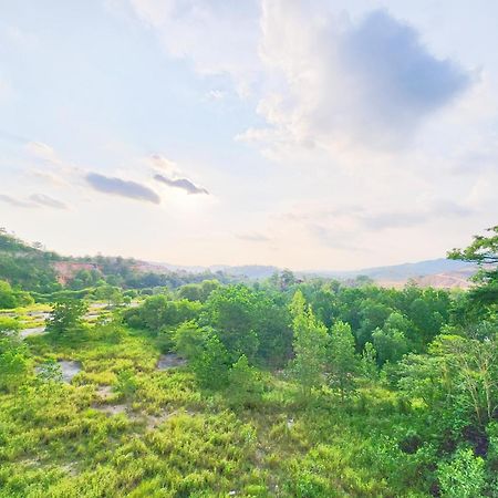 Klia Lili Residensi 5 Plus 2 Pax With Splendid Pool Нілай Екстер'єр фото