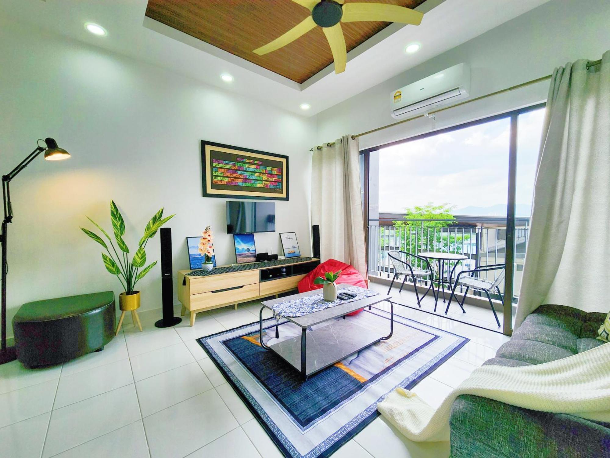 Klia Lili Residensi 5 Plus 2 Pax With Splendid Pool Нілай Екстер'єр фото